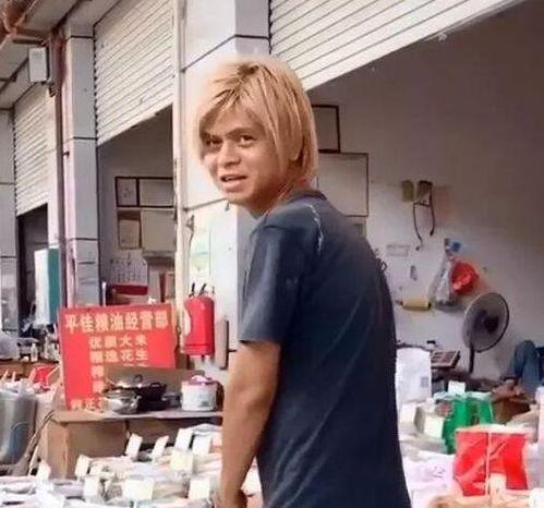 南宁女网红吃瓜,揭秘网络热点背后的故事